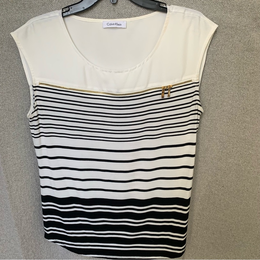 NWOT Calvin Klein Striped Zipper Detail Business Casual Professional Blouse